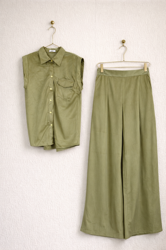Sleeveless Shirt & Wide-Leg Pants Coord Set for Women | Minimal Everyday Wear