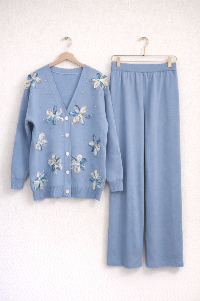 Floral Embellished Knit Co-Ord Set – Cardigan & Wide-Leg Pants