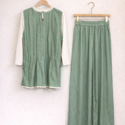 Women’s Modest Pleated Top & Palazzo Pants Set – Lace Detail Co-ord