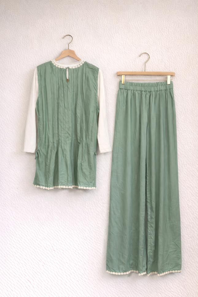 Women’s Modest Pleated Top & Palazzo Pants Set – Lace Detail Co-ord
