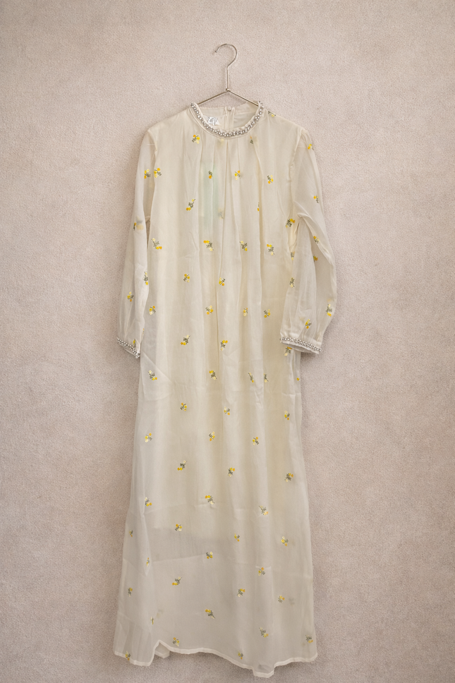 Elegant Embroidered Party Gown with Pearl Neckline