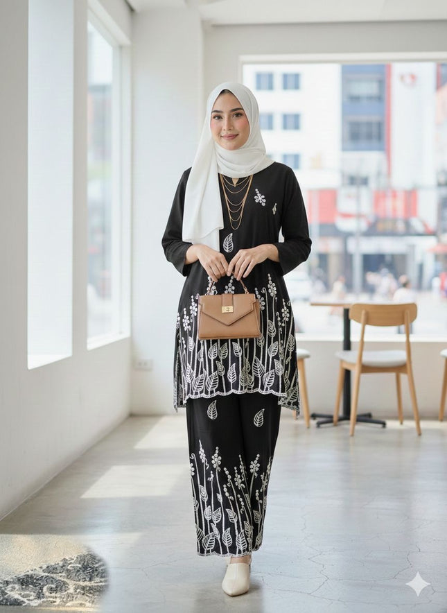 Embroidered Kurta and Wide-Leg Pant Co-ord Set