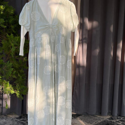 Bohemian Mandala Print Midi Dress with V-Neck and Puff Sleeves